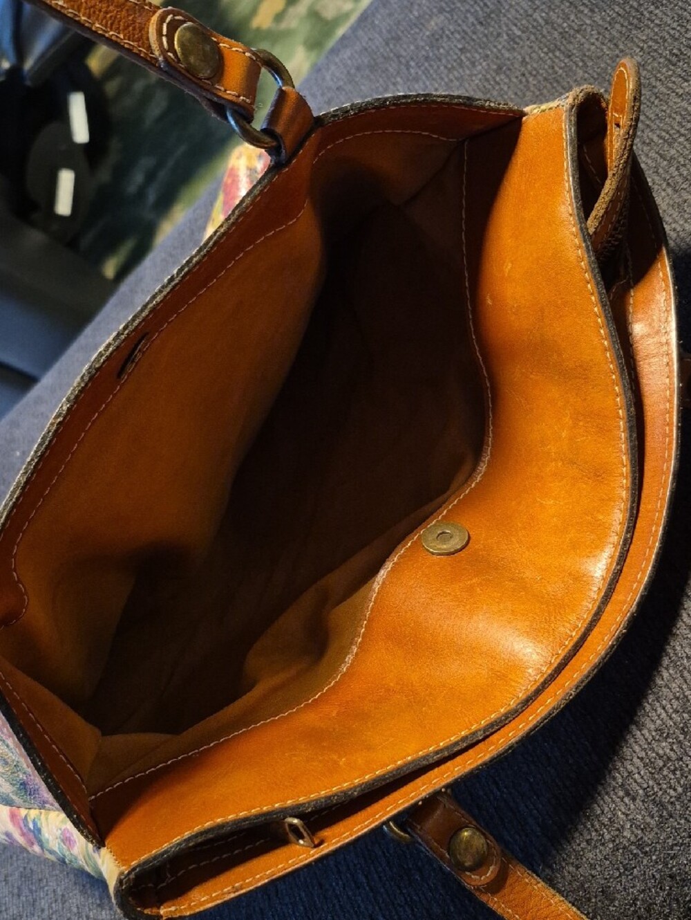 Floral Print Brown Leather-Trim Tote Bag - Picture 5 of 7
